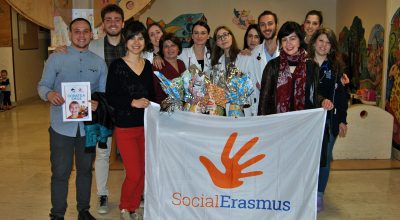 FOTONOTIZIA: Studenti Erasmus donano uova di cioccolato ai bambini delle Scotte