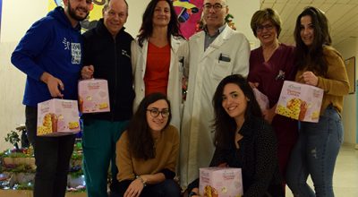 Il dolce pensiero di Natale degli studenti Erasmus di Siena, donati panettoni al  Dipartimento della Donna e dei Bambini del policlinico Santa Maria alle Scotte