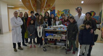 Associazione Proloco di Murlo e Parrocchia di San Fortunato a Murlo consegnano doni al Dipartimento della Donna e dei Bambini
