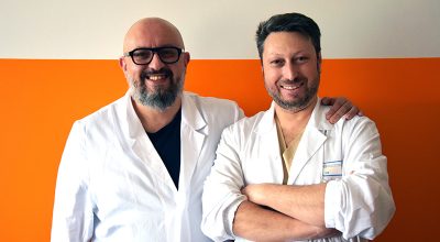 Intervento combinato di chirurgia robotica e tradizionale su donna con tumore al seno e neoformazione al timo: è il primo in Italia