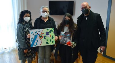 Giovane ragazza di 13 anni dona un suo disegno all’ospedale di Siena per ringraziare i professionisti impegnati nella lotta al Covid-19