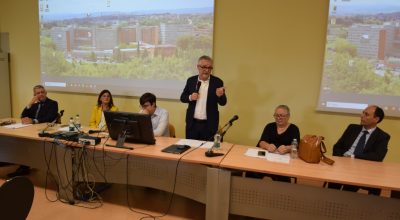 Incontro costruttivo e di confronto tra l’assessore regionale al Diritto alla Salute, Simone Bezzini, e i professionisti dell’Aou Senese durante l’Ufficio di DirezionePresentato il cruscotto di monitoraggio delle attività, un nuovo strumento interattivo a disposizione dei professionisti