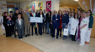 Generosa donazione del Comune di Asciano per la Pediatria dell’Aou Senese grazie alla solidarietà della collettività e delle associazioni del territorio