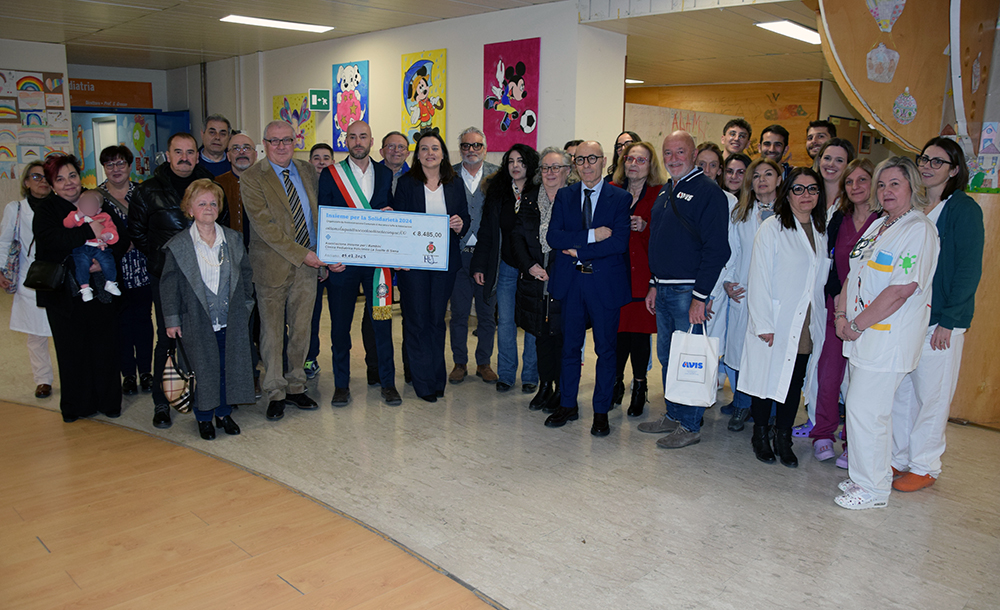 Generosa donazione del Comune di Asciano per la Pediatria dell’Aou Senese grazie alla solidarietà della collettività e delle associazioni del territorio